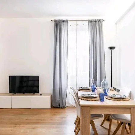 Whale Song - With Private Parking 公寓