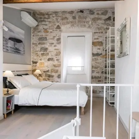 Whale Song - With Private Parking 斯培西亚